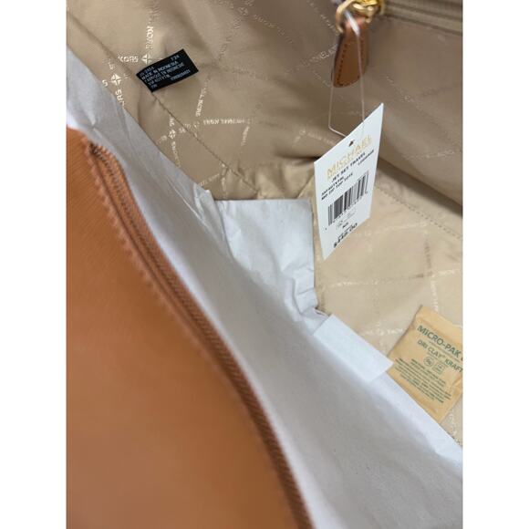 Michael Kors Jet Set Medium Tote New With Tags $448 Retail Travel Bag - Picture 8 of 13